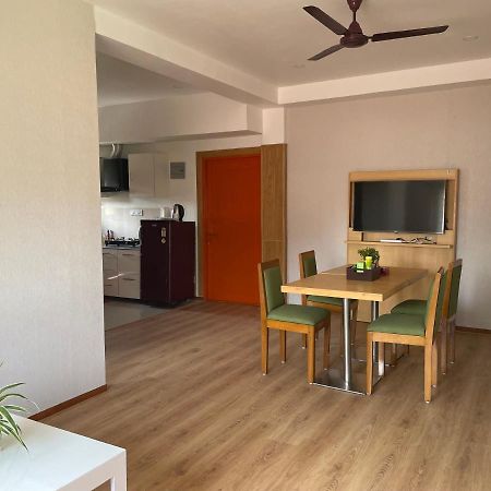 Casa Willow Dibrugarh Buitenkant foto